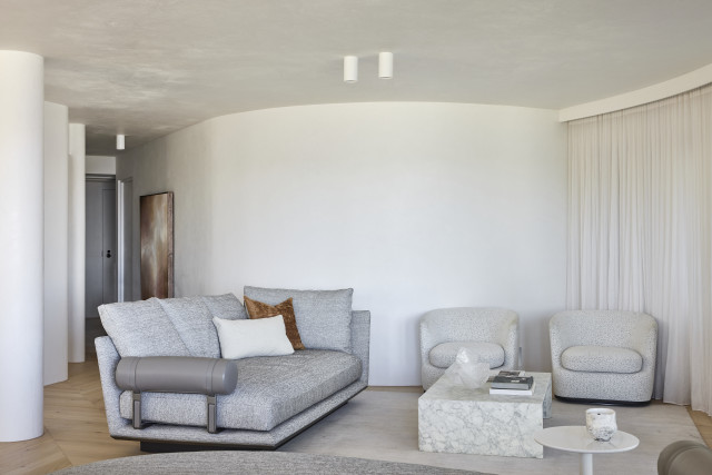 Venetian plaster features extensively throughout this Sydney project by Squillace
