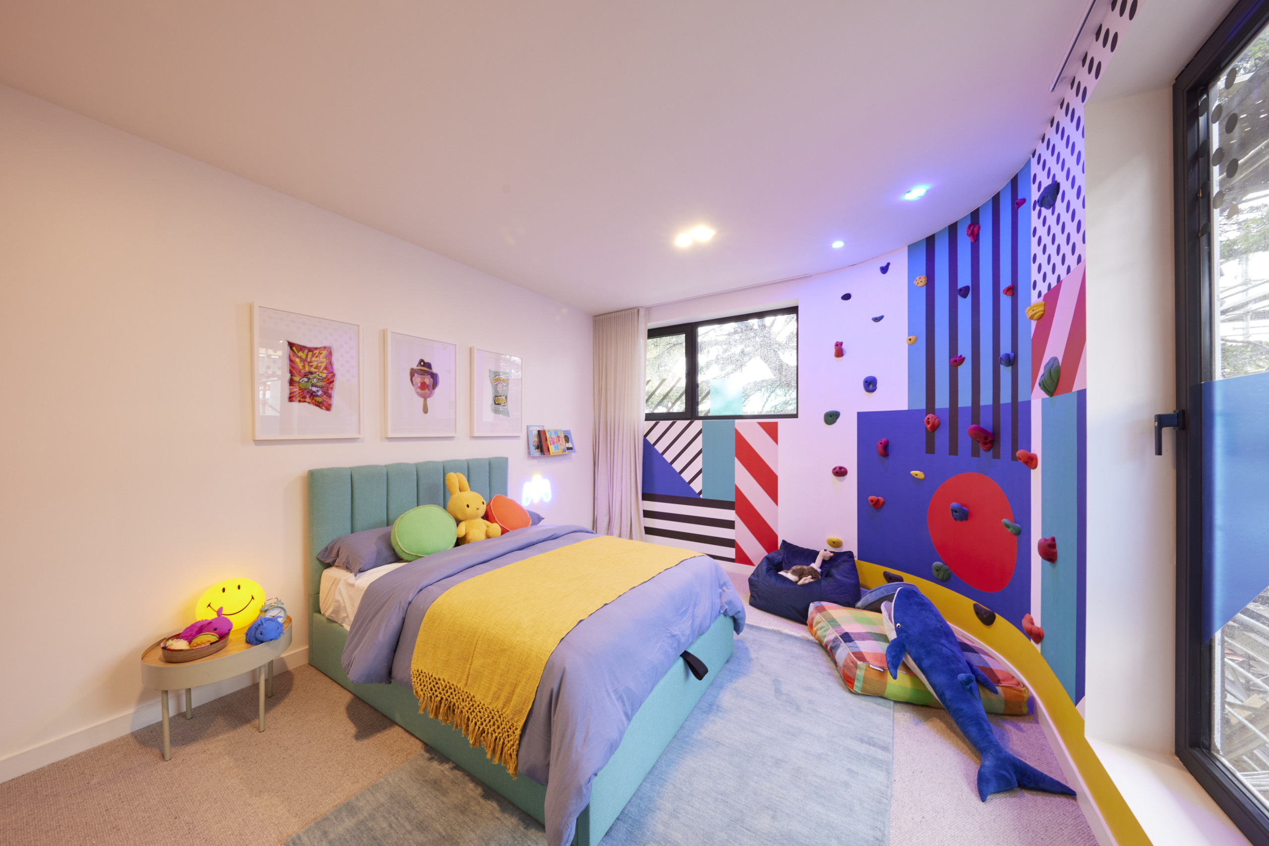 Kids room deals with double bed