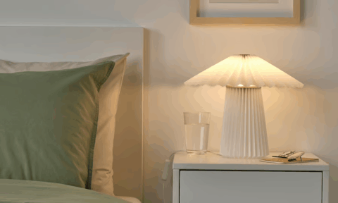 kuddlava-table-lamp-pleated-white__1416409_pe975547_s5.jpg