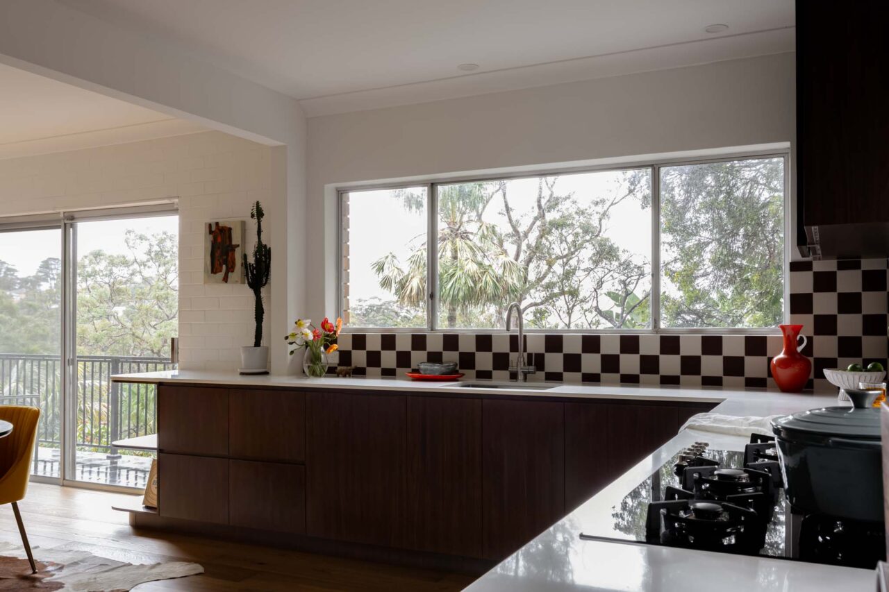 New kitchen inspired by MCM style suits Marketplace finds - The ...